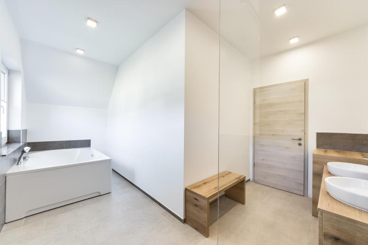 Chic Apartments With Finnish Sauna And Jacuzzi Kranjska Gora Eksteriør billede
